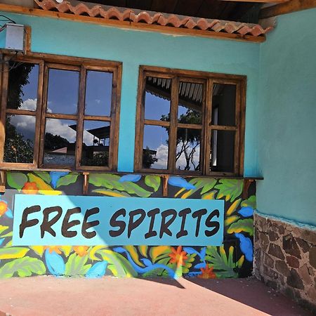 Free Spirits San Marcos La Laguna Exterior foto